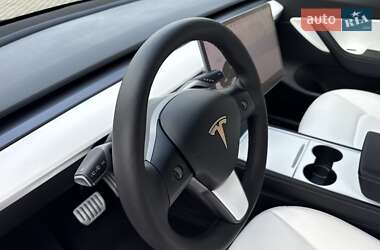 Внедорожник / Кроссовер Tesla Model Y 2022 в 