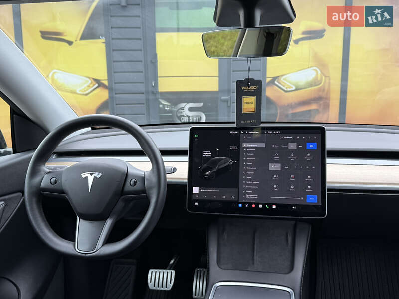 Позашляховик / Кросовер Tesla Model Y 2021 в Стрию
