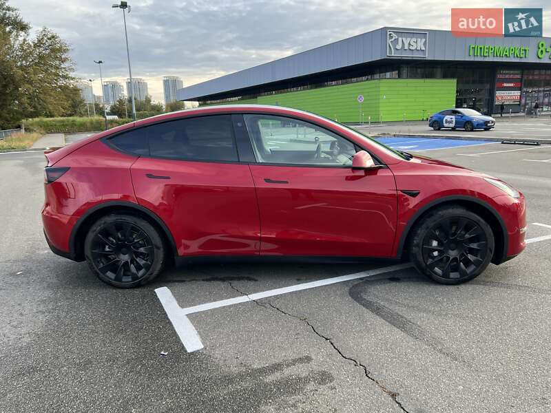 Внедорожник / Кроссовер Tesla Model Y 2020 в Киеве