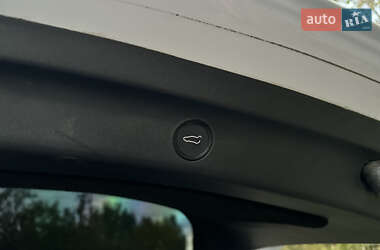 Позашляховик / Кросовер Tesla Model Y 2021 в 