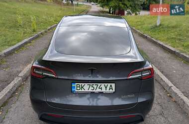 Позашляховик / Кросовер Tesla Model Y 2021 в 