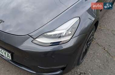Позашляховик / Кросовер Tesla Model Y 2021 в 