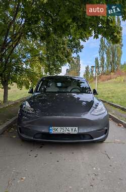 Позашляховик / Кросовер Tesla Model Y 2021 в 