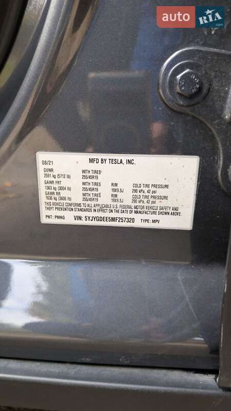 Внедорожник / Кроссовер Tesla Model Y 2021 в Ровно