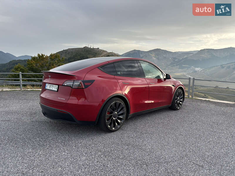 Позашляховик / Кросовер Tesla Model Y 2023 в Калуші