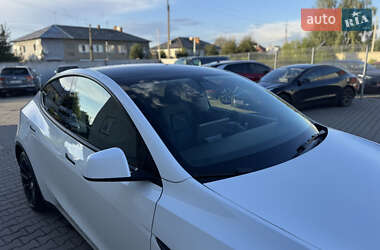 Внедорожник / Кроссовер Tesla Model Y 2020 в 