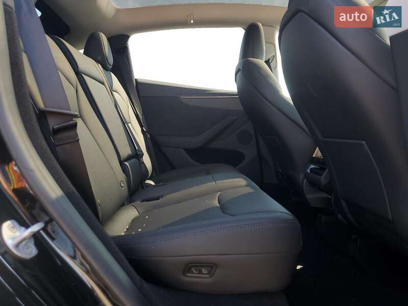 Внедорожник / Кроссовер Tesla Model Y 2025 в Киеве фото 9 Внедорожник / Кроссовер Tesla Model Y 2025 в Киеве