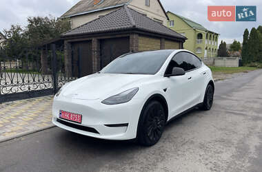 Внедорожник / Кроссовер Tesla Model Y 2023 в 