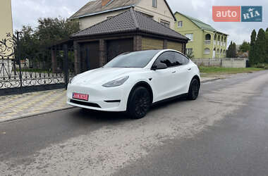Внедорожник / Кроссовер Tesla Model Y 2023 в 