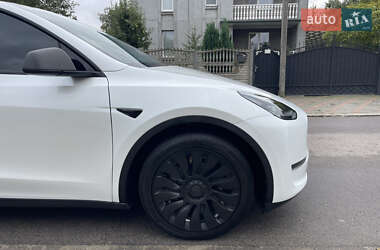 Внедорожник / Кроссовер Tesla Model Y 2023 в 