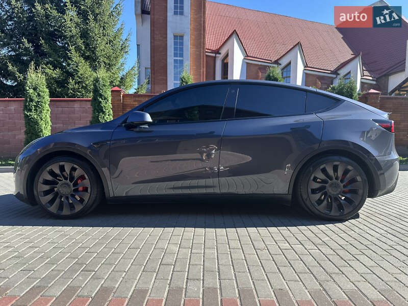 Позашляховик / Кросовер Tesla Model Y 2021 в Хмельницькому