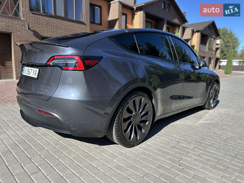 Позашляховик / Кросовер Tesla Model Y 2021 в Хмельницькому