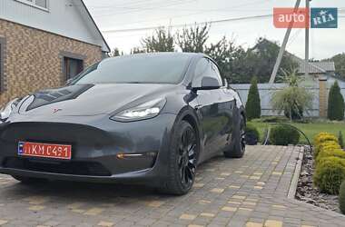 Позашляховик / Кросовер Tesla Model Y 2022 в 