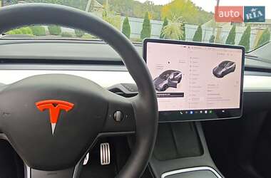 Позашляховик / Кросовер Tesla Model Y 2022 в 