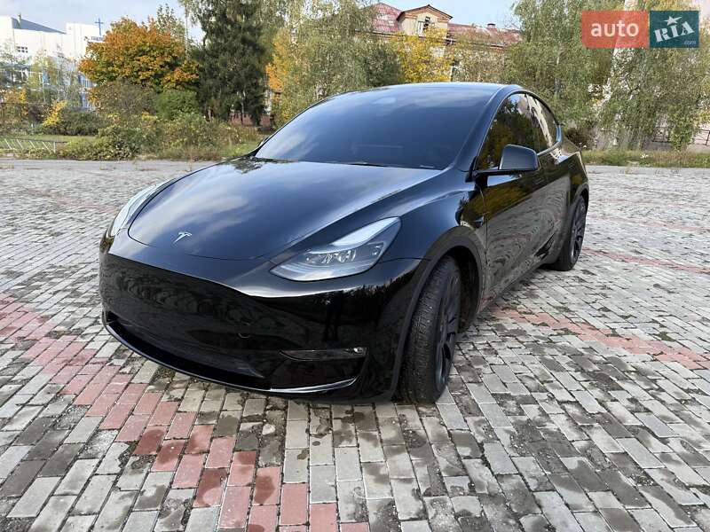 Позашляховик / Кросовер Tesla Model Y 2023 в Харкові