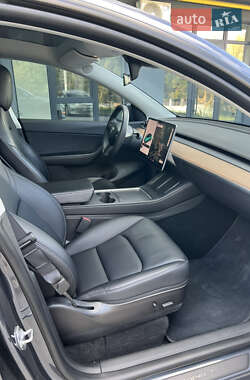 Внедорожник / Кроссовер Tesla Model Y 2021 в 
