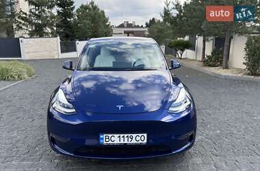 Позашляховик / Кросовер Tesla Model Y 2021 в 