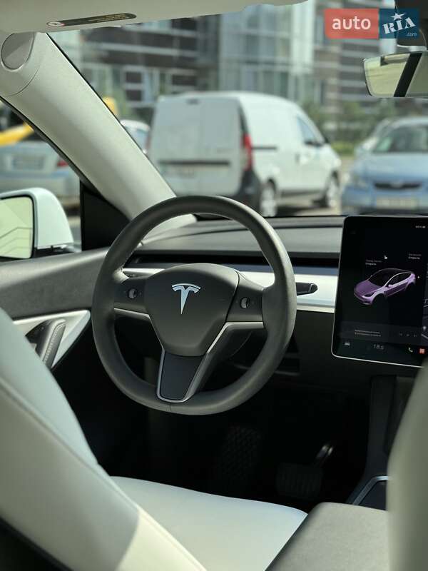 Внедорожник / Кроссовер Tesla Model Y 2022 в Хмельницком