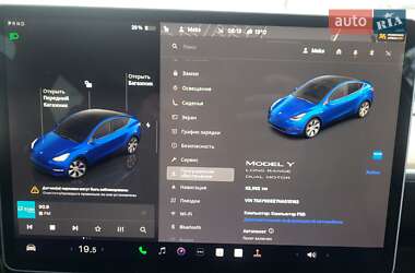 Позашляховик / Кросовер Tesla Model Y 2022 в  фото 13 Позашляховик / Кросовер Tesla Model Y 2022 в
