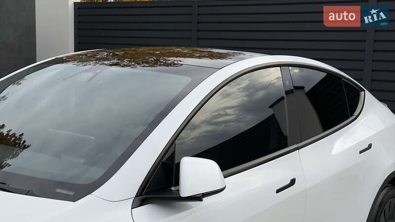 Внедорожник / Кроссовер Tesla Model Y 2020 в Харькове