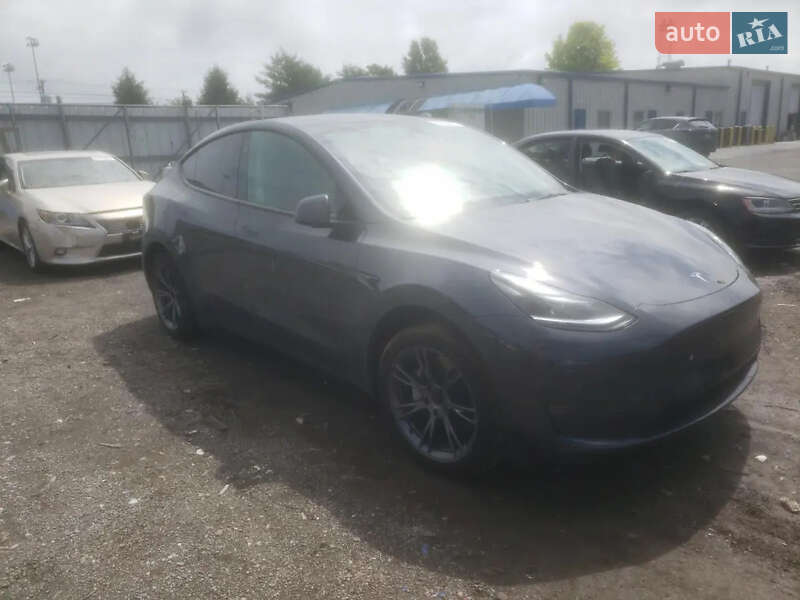 Позашляховик / Кросовер Tesla Model Y 2024 в Хмельницькому фото 5 Позашляховик / Кросовер Tesla Model Y 2024 в Хмельницькому
