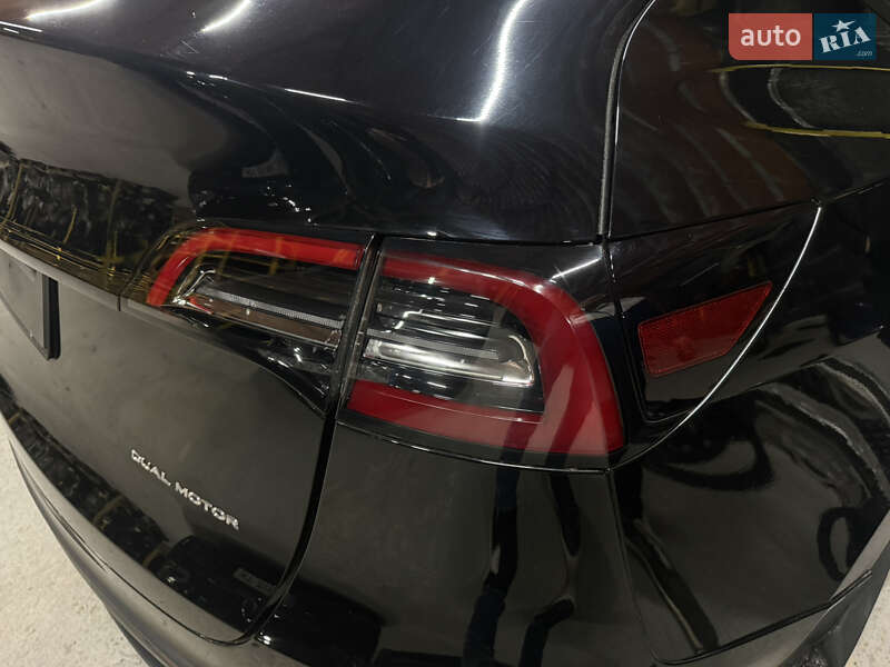 Позашляховик / Кросовер Tesla Model Y 2023 в Самборі