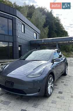 Внедорожник / Кроссовер Tesla Model Y 2023 в 