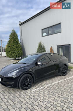 Позашляховик / Кросовер Tesla Model Y 2022 в 