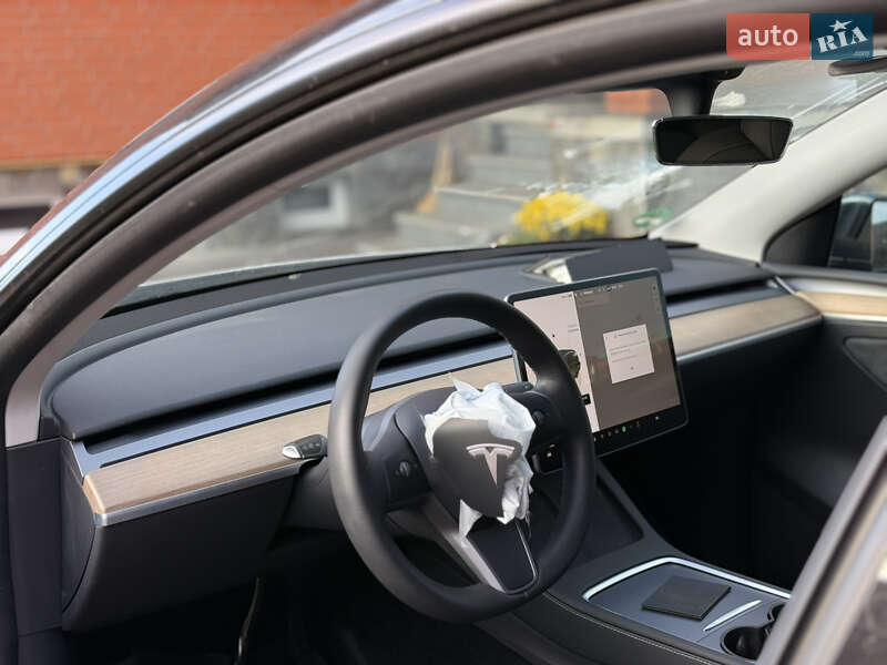 Внедорожник / Кроссовер Tesla Model Y 2022 в Луцке