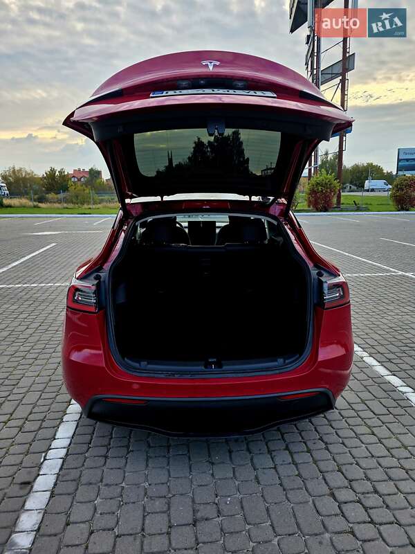 Позашляховик / Кросовер Tesla Model Y 2020 в Львові