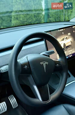 Внедорожник / Кроссовер Tesla Model Y 2023 в 