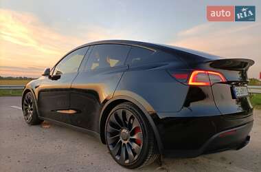 Позашляховик / Кросовер Tesla Model Y 2022 в Львові