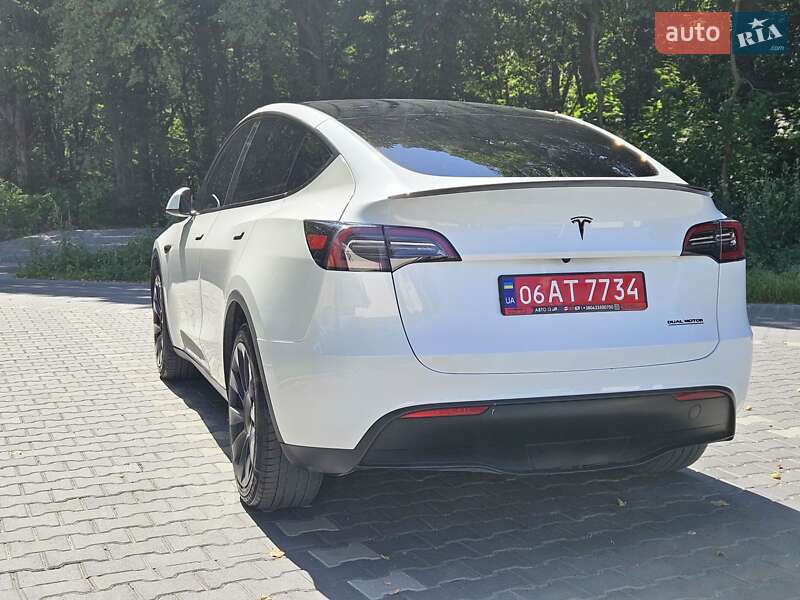 Позашляховик / Кросовер Tesla Model Y 2023 в Тернополі