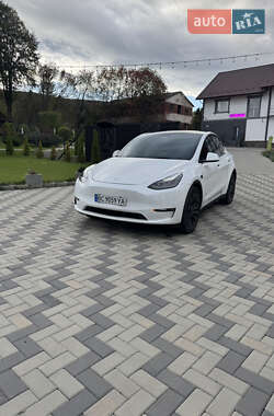 Внедорожник / Кроссовер Tesla Model Y 2023 в Львове