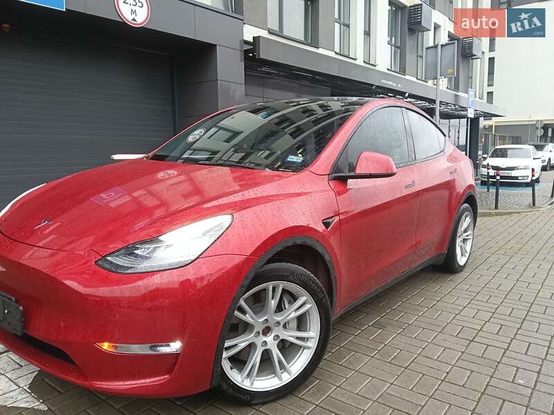 Позашляховик / Кросовер Tesla Model Y 2023 в Львові