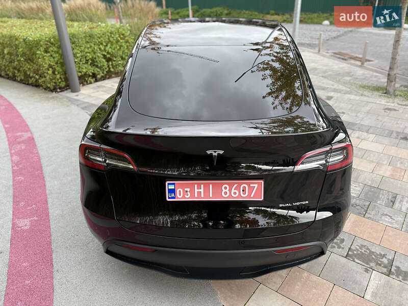 Внедорожник / Кроссовер Tesla Model Y 2023 в Киеве
