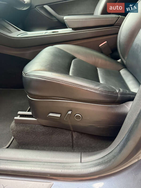 Позашляховик / Кросовер Tesla Model Y 2021 в Львові фото 18 Позашляховик / Кросовер Tesla Model Y 2021 в Львові