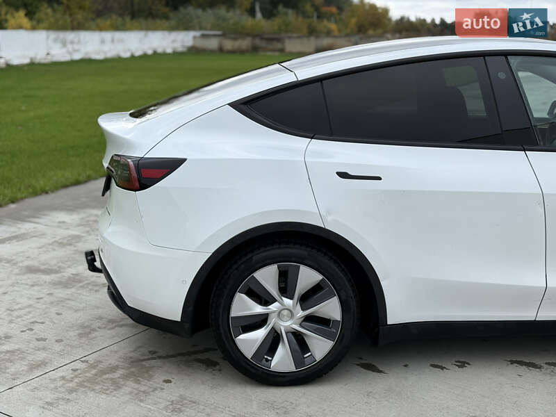 Позашляховик / Кросовер Tesla Model Y 2022 в Луцьку