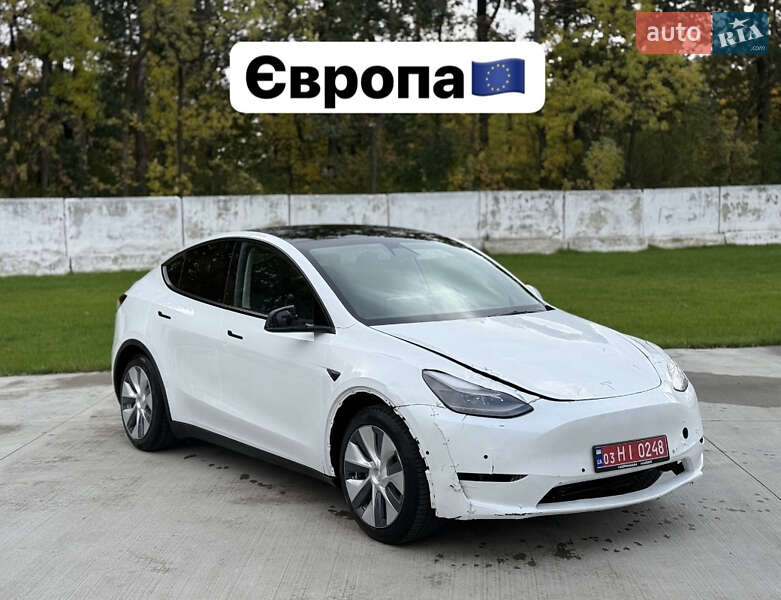 Tesla Model Y 2022