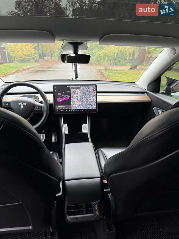 Внедорожник / Кроссовер Tesla Model Y 2020 в Вишневом