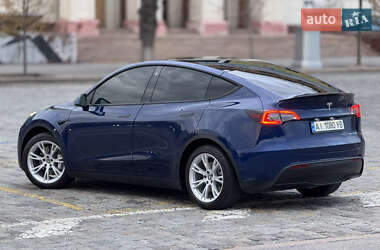 Внедорожник / Кроссовер Tesla Model Y 2021 в 