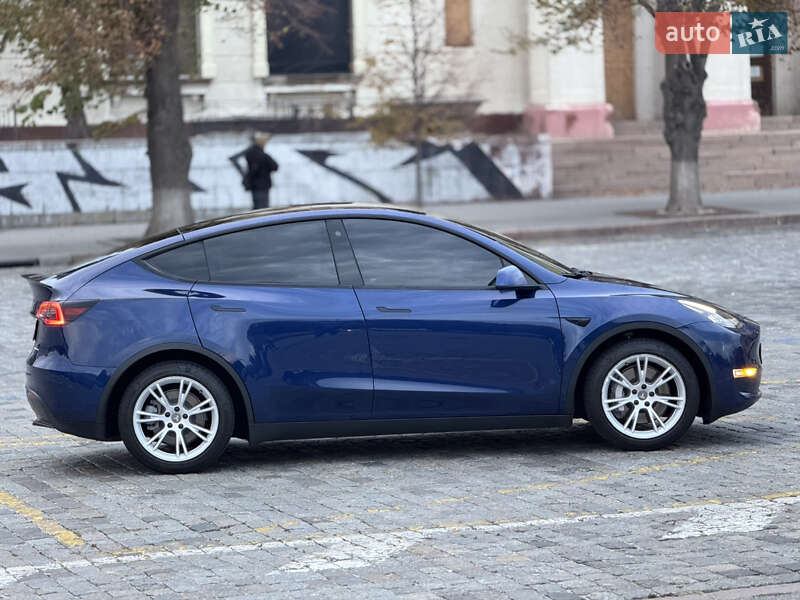 Позашляховик / Кросовер Tesla Model Y 2021 в Харкові