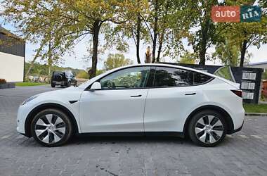 Позашляховик / Кросовер Tesla Model Y 2023 в 