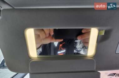 Позашляховик / Кросовер Tesla Model Y 2023 в 