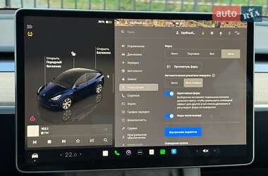 Позашляховик / Кросовер Tesla Model Y 2023 в 