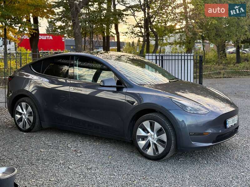Позашляховик / Кросовер Tesla Model Y 2023 в Хмельницькому