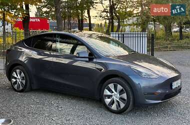 Позашляховик / Кросовер Tesla Model Y 2023 в 