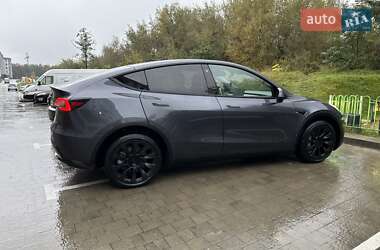 Позашляховик / Кросовер Tesla Model Y 2022 в 