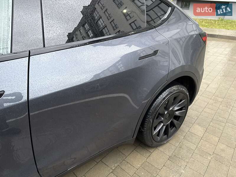 Внедорожник / Кроссовер Tesla Model Y 2022 в Львове