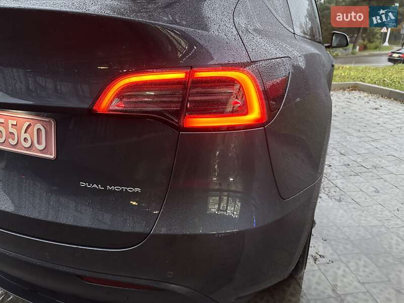 Внедорожник / Кроссовер Tesla Model Y 2022 в Львове